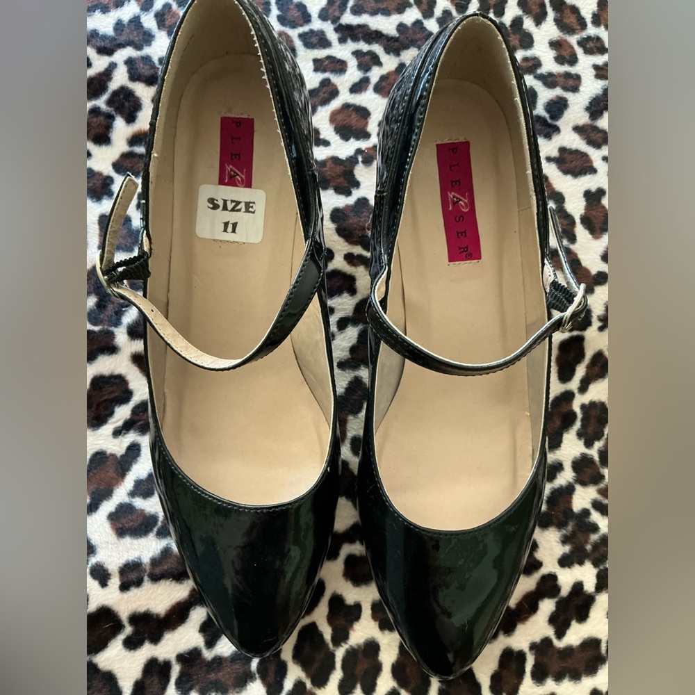 Pleaser Pink Label Patent Mary Jane Kitten Heals 11